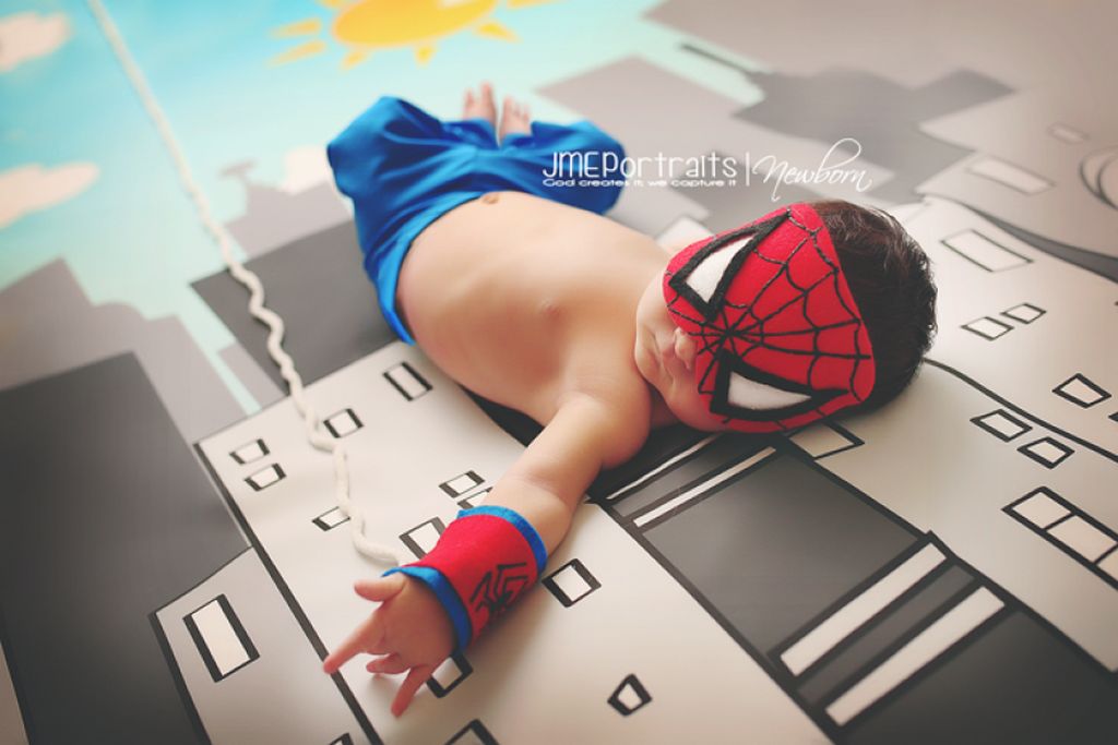 bebe-deguise-spiderman